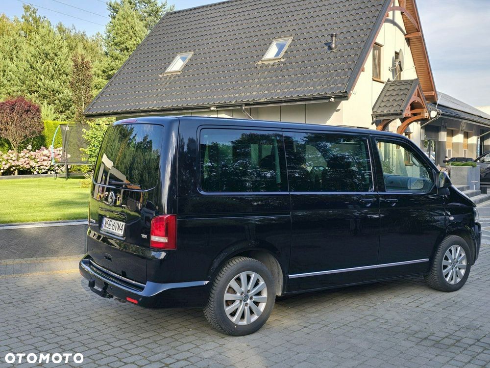Volkswagen Multivan - 12