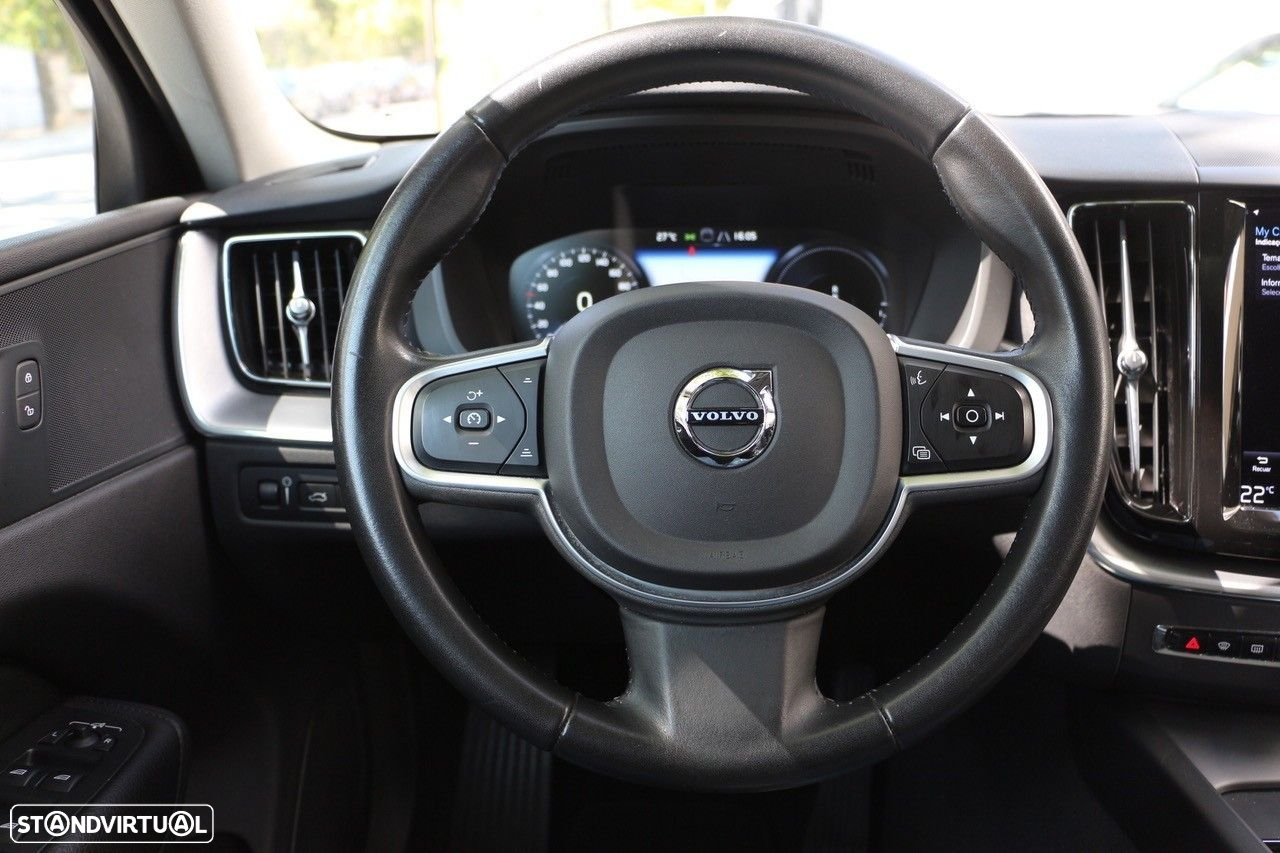 Volvo XC 60 2.0 T6 PHEV Inscription AWD - 24