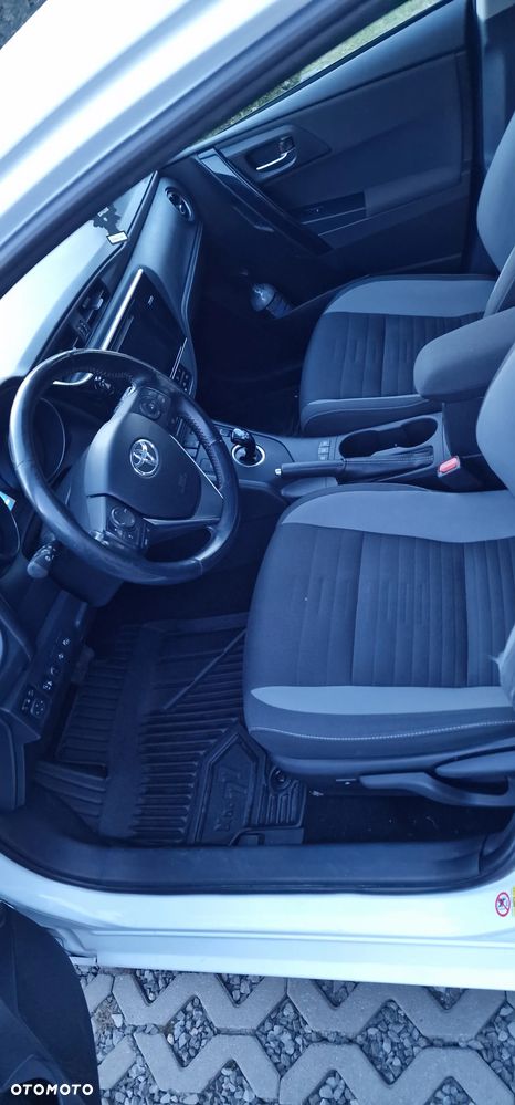 Toyota Auris Hybrid 135 Premium - 7