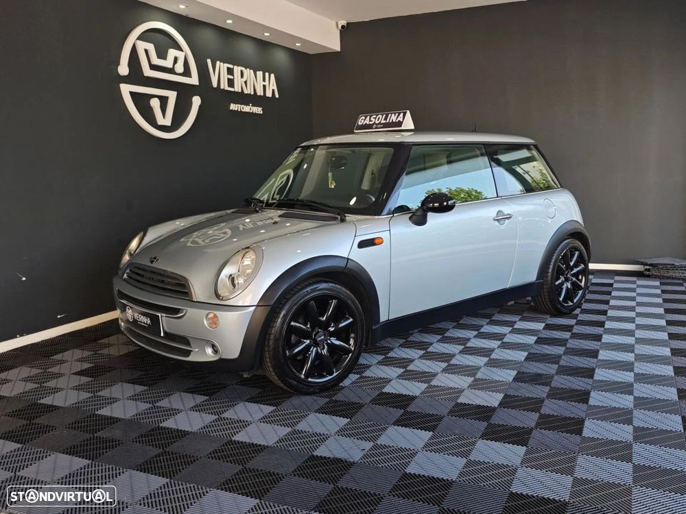 MINI 3 Portas - 13