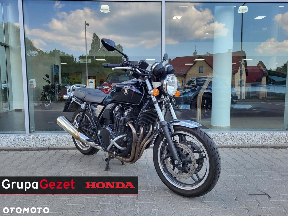 Honda CB - 1