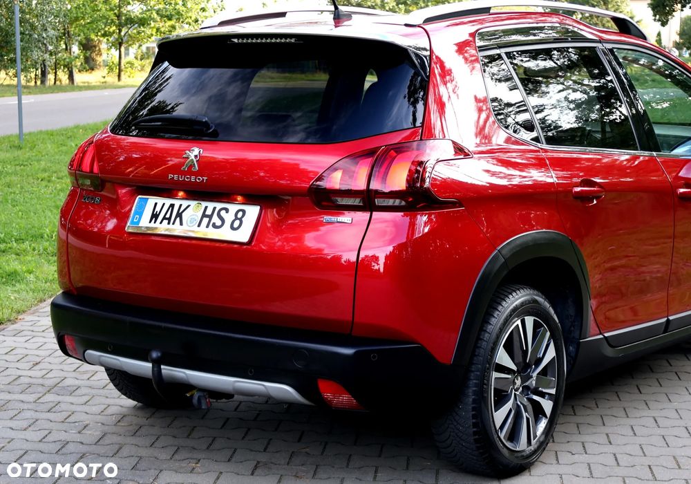 Peugeot 2008 1.2 Pure Tech Allure S&S - 21