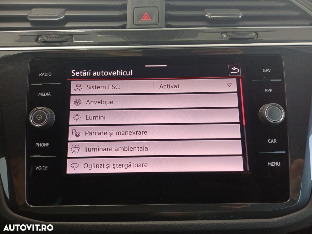 Volkswagen Tiguan 2.0 TDI SCR DSG 4Motion Life - 17