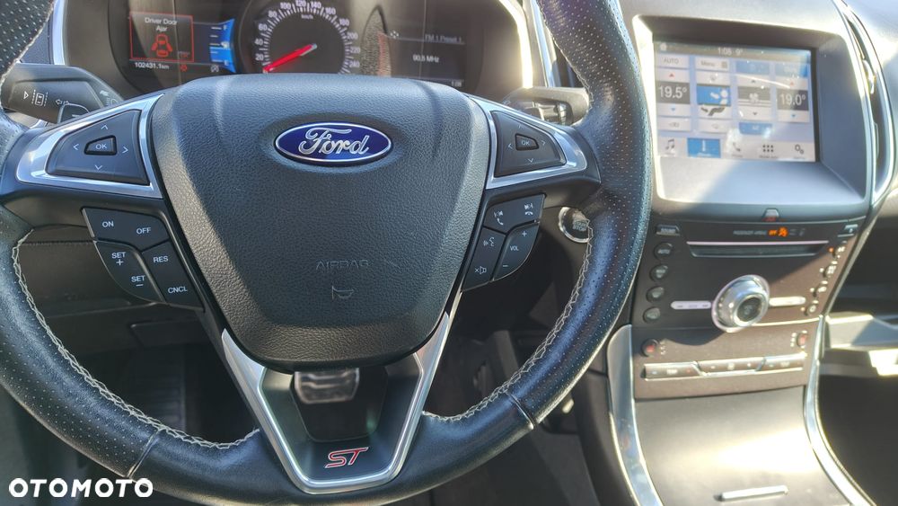 Ford Edge - 13