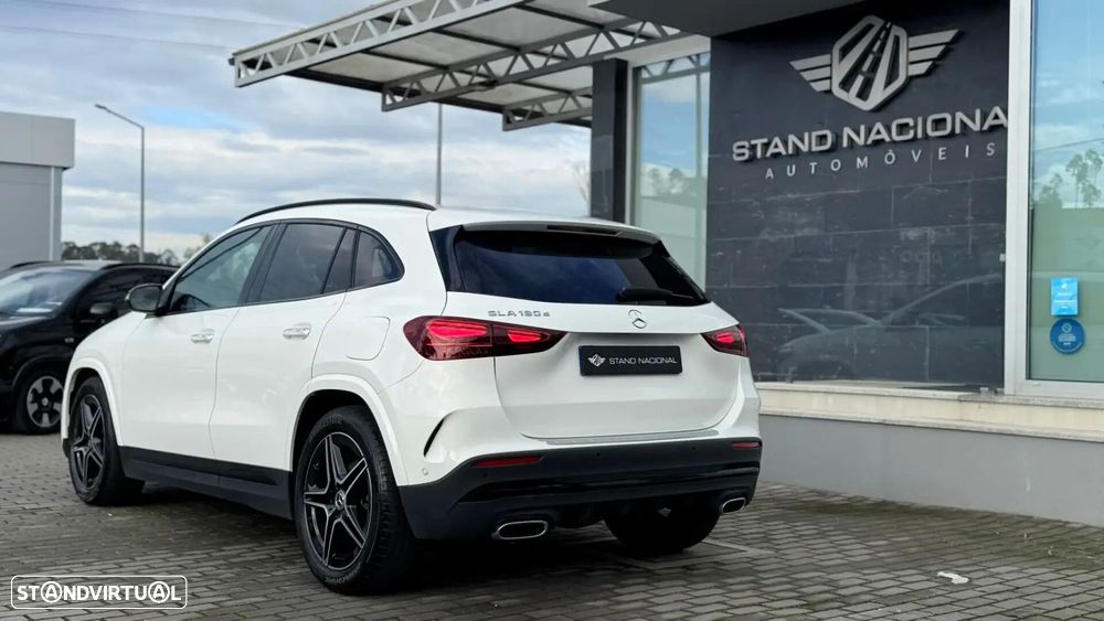 Mercedes-Benz GLA 180 d AMG Line - 10