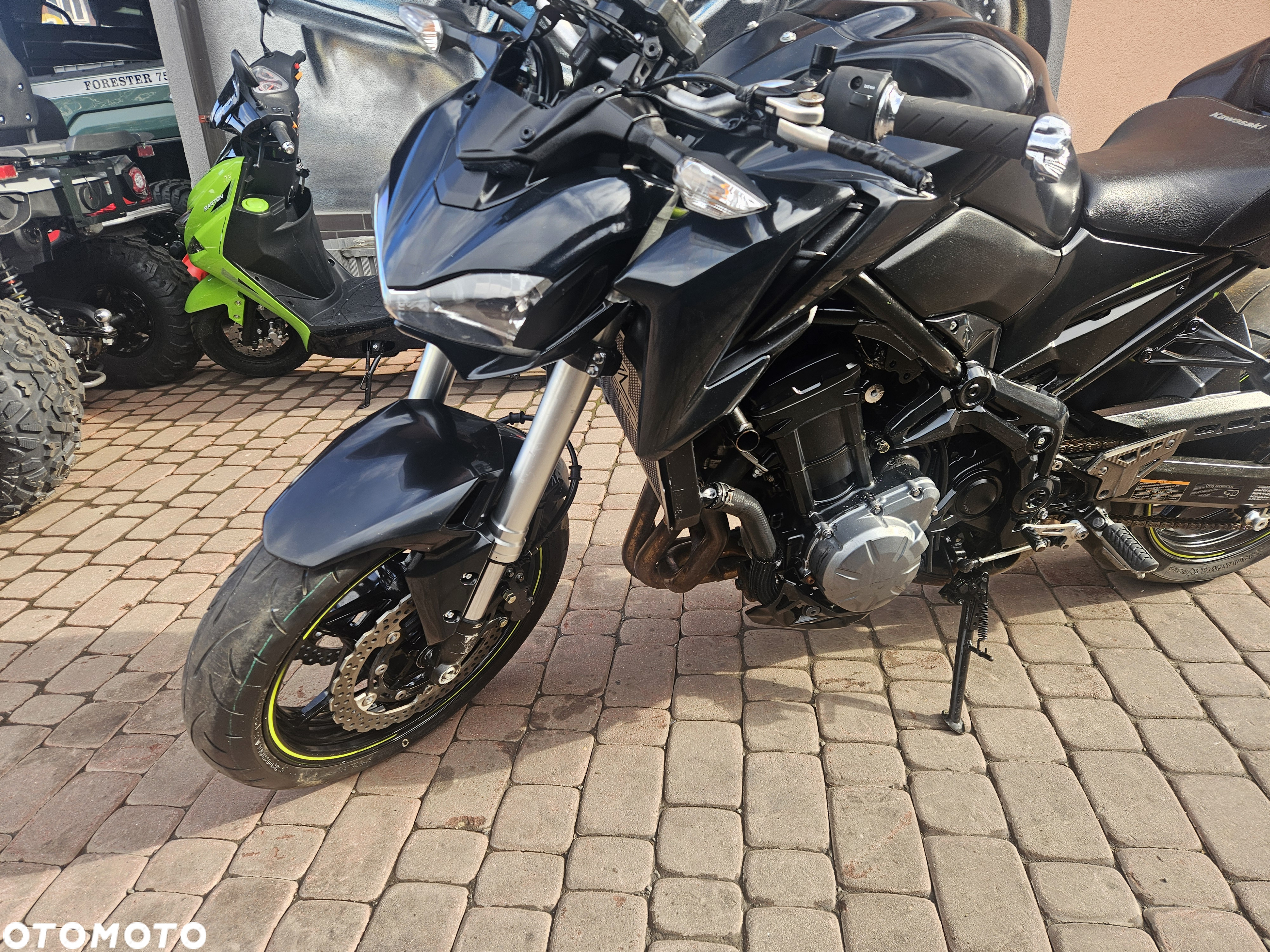 Kawasaki Z 900 - 7