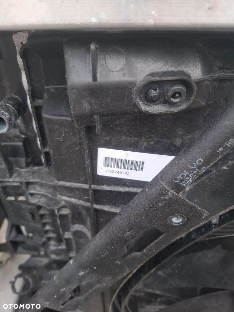 Volvo XC60 II 2,0 benzyna kompletny pas przedni - 15