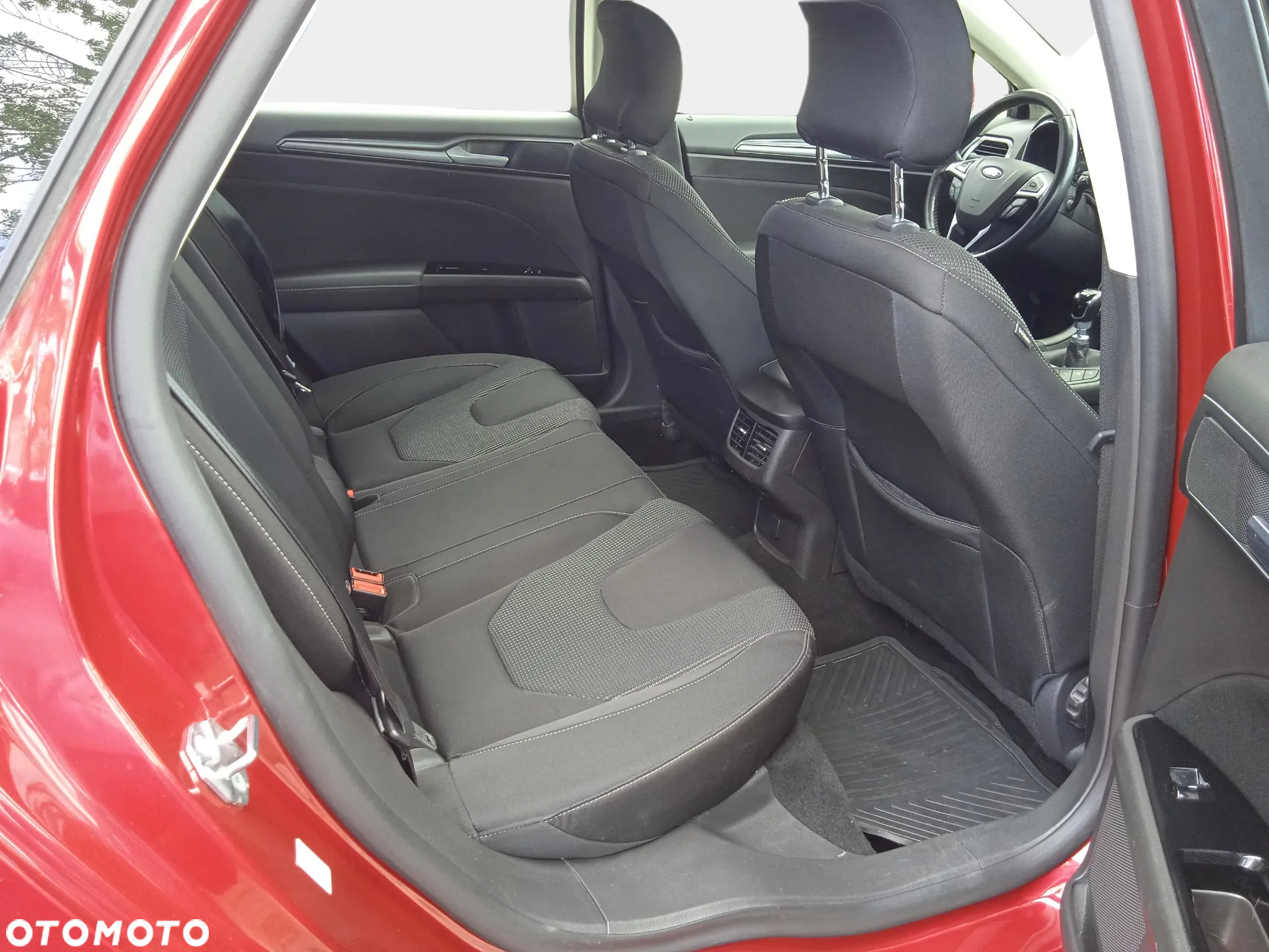 Ford Mondeo 2.0 EcoBlue Titanium - 32