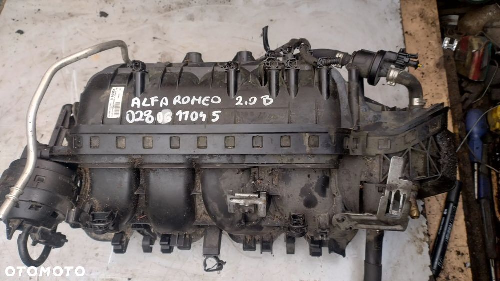 ALFA ROMEO 156 2,0 TS kolektor ssący 0280611045 - 1
