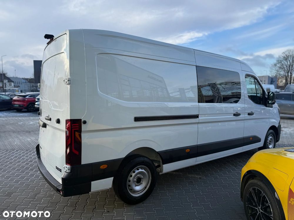 Renault Master 7 os. - 3