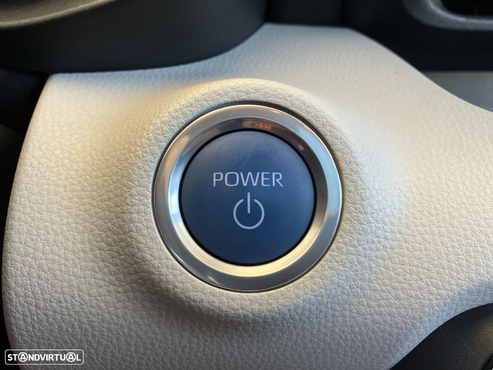 Toyota Yaris 1.5 HDF Luxury - 29