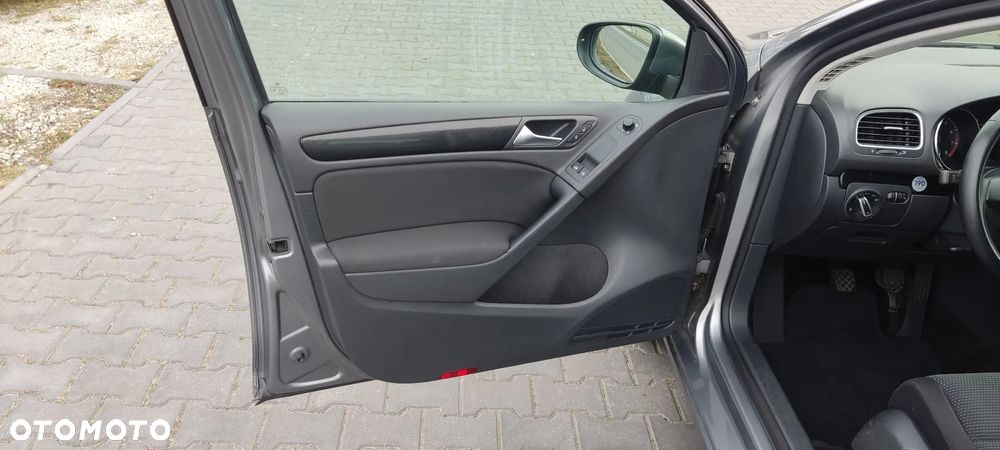 Volkswagen Golf 1.6 Edition - 27