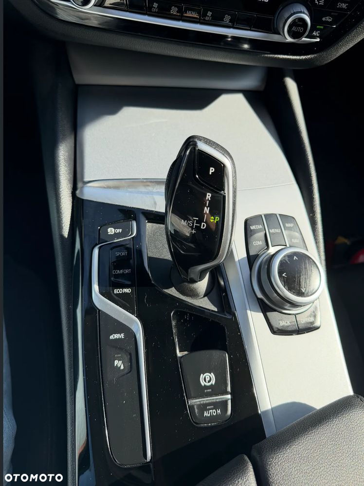 BMW Seria 5 530e iPerformance GPF - 5