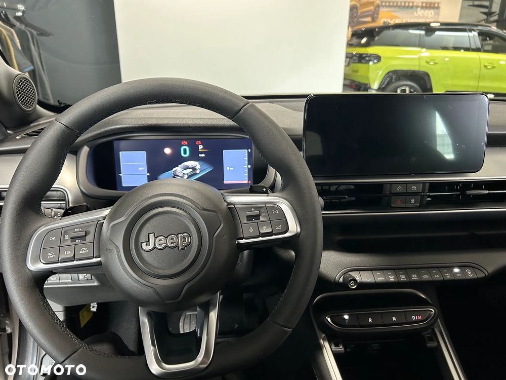 Jeep Avenger 1.2 T3 mHEV Summit FWD eDCT6 - 13