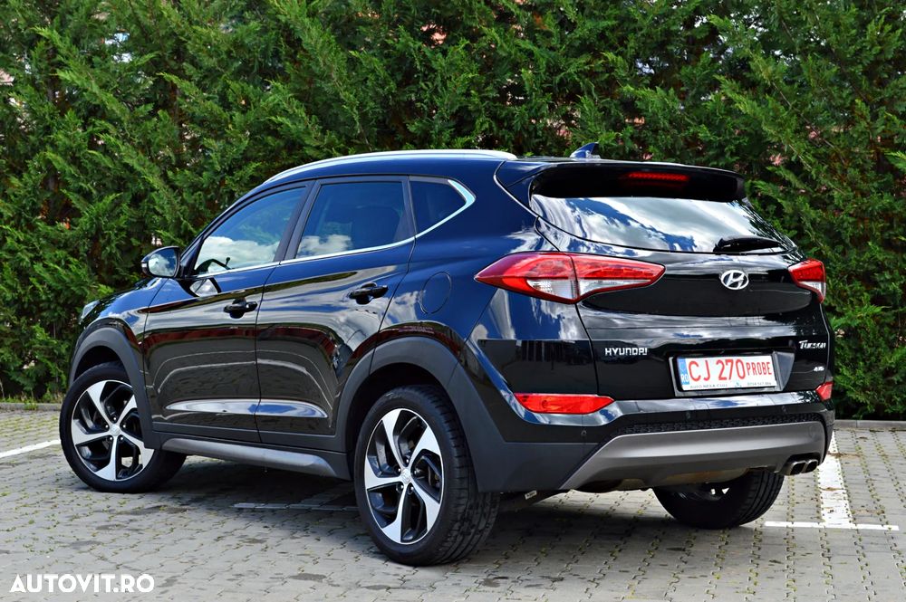 Hyundai Tucson 2.0 CRDI 4WD Automatik Premium - 3