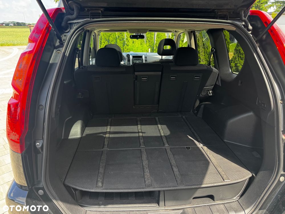 Nissan X-Trail 2.0 dCi LE - 21