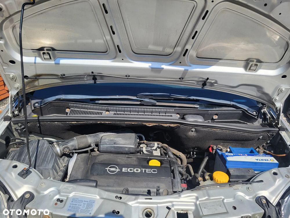 Opel Meriva 1.6 Essentia - 12