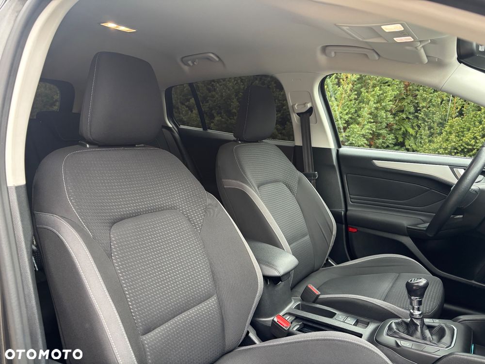 Ford Focus 1.0 EcoBoost STart-Stopp-System TITANIUM - 33