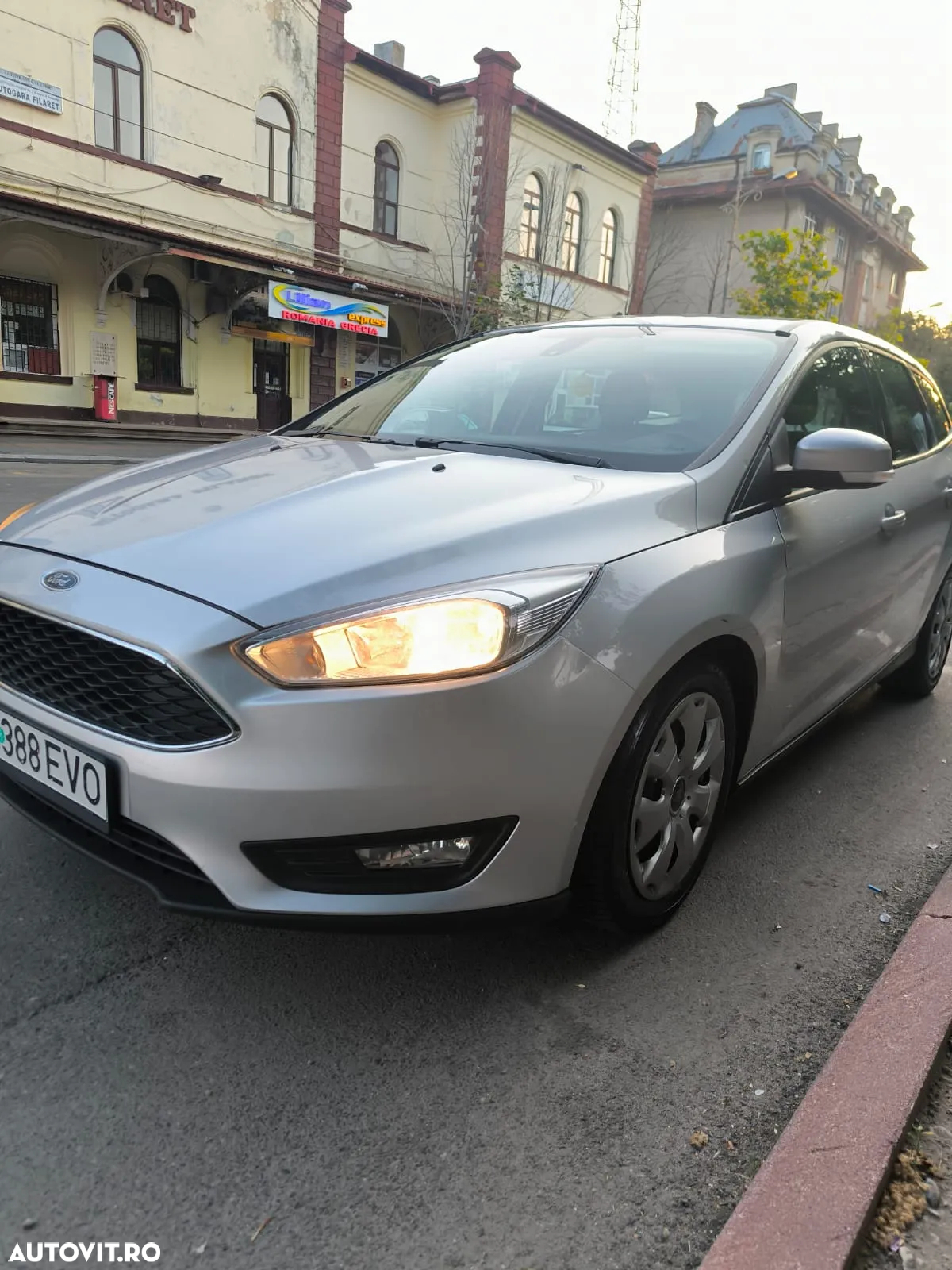 Ford Focus 1.5 TDCi Powershift Titanium - 2