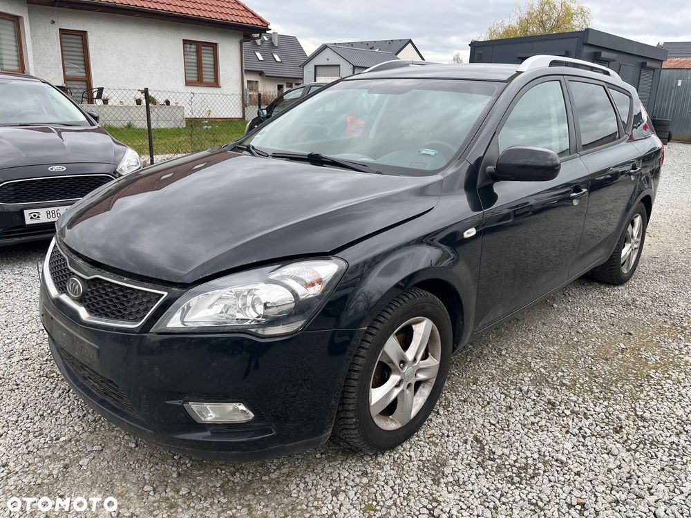 Kia Ceed 1.4 CVVT Attract - 1