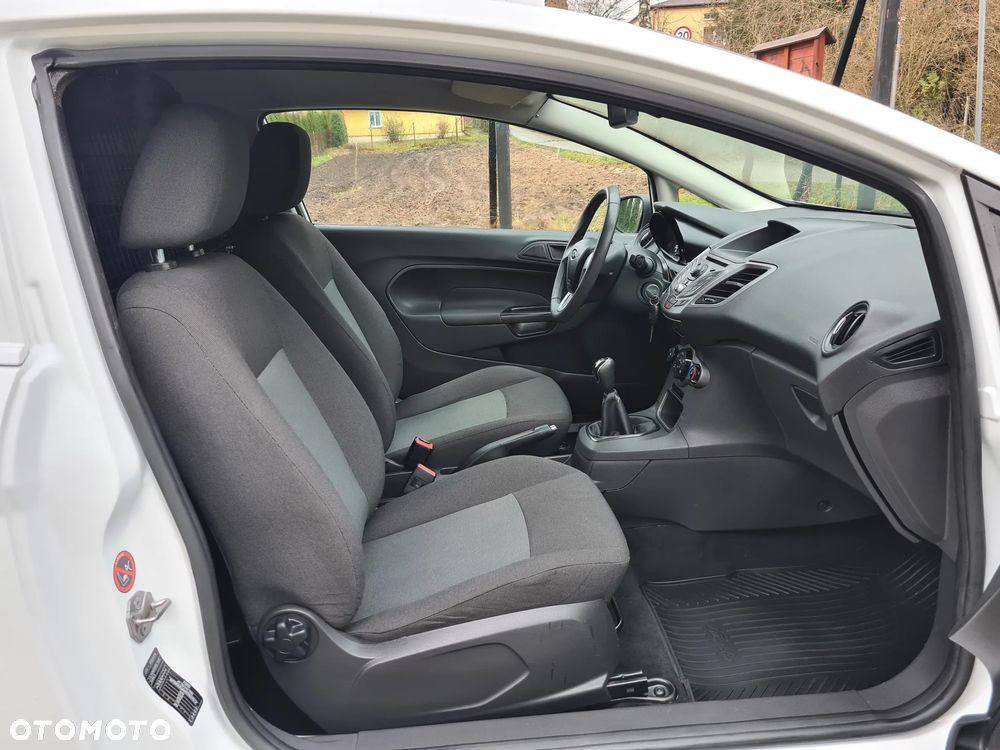 Ford Fiesta 1.6 TDCI Champions Edition - 12