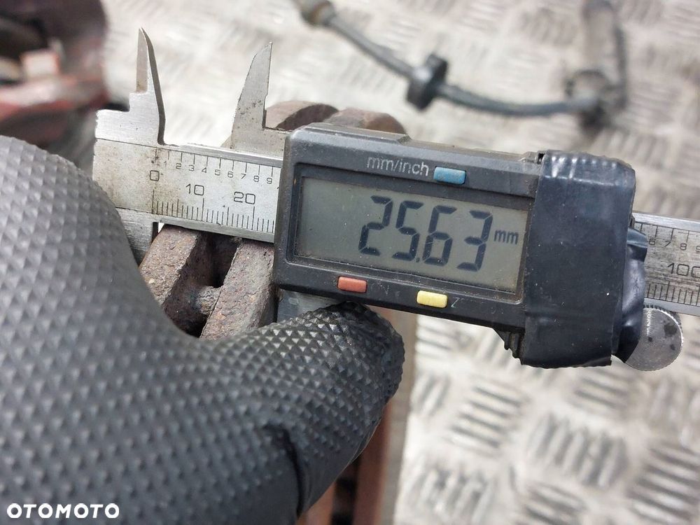 TARCZE HAMULCOWE PRZÓD + KLOCKI + ZACISKI PEUGEOT 607 I 2.2 HDI - 6