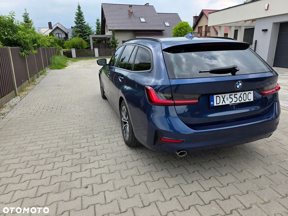 BMW Seria 3 318d mHEV M Sport - 9