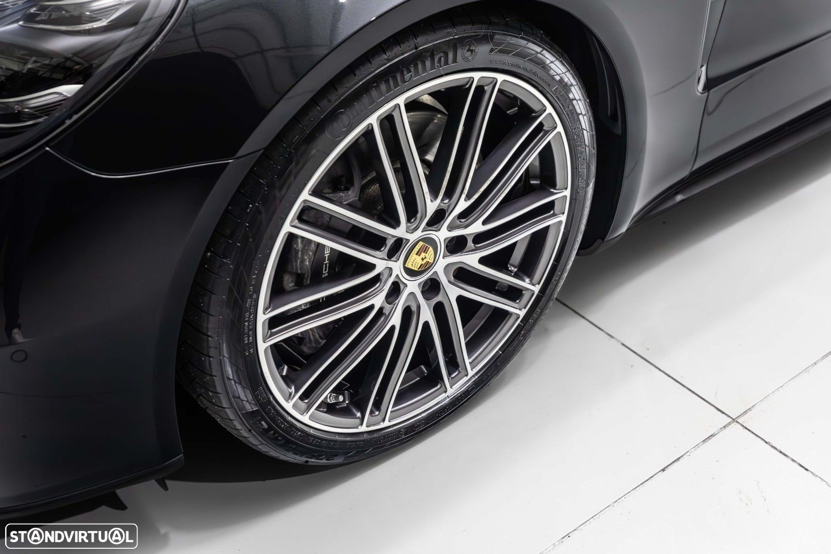 Porsche Panamera Sport Turismo 4 E-Hybrid Platinum Edition PDLS - 16
