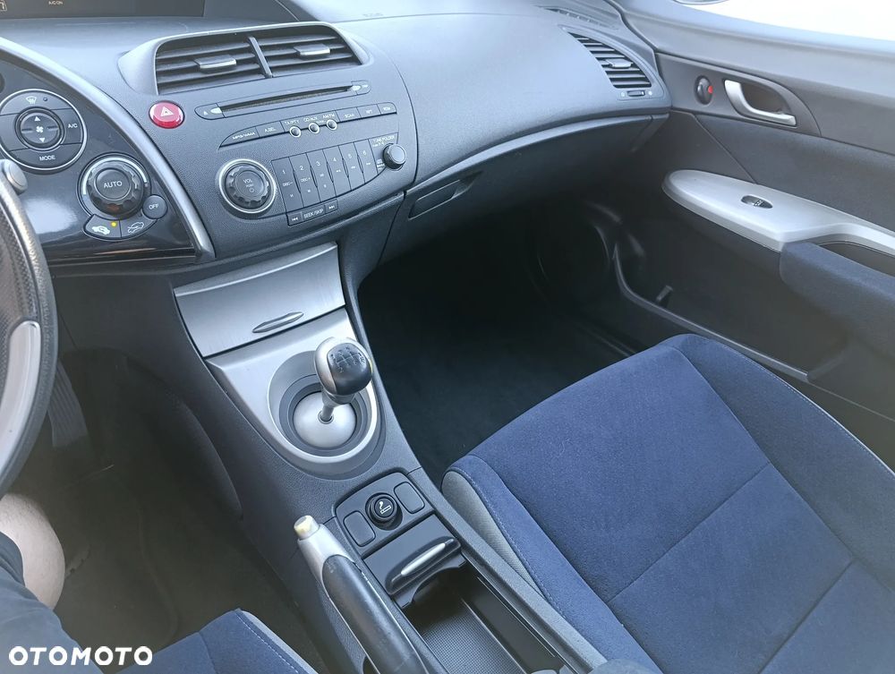 Honda Civic 1.4 i-VTEC - 15
