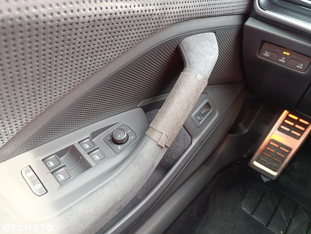 Skoda Superb 2.0 TSI Sportline DSG - 22