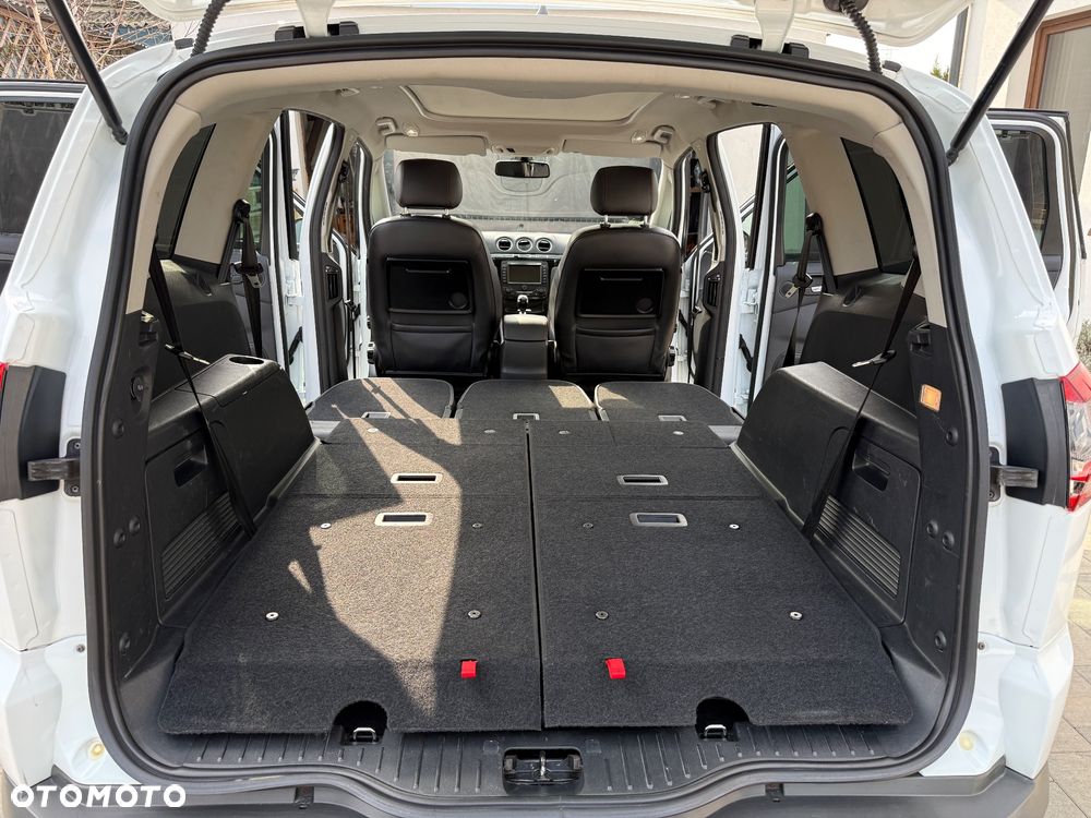 Ford S-Max 2.0 TDCi DPF Titanium - 32