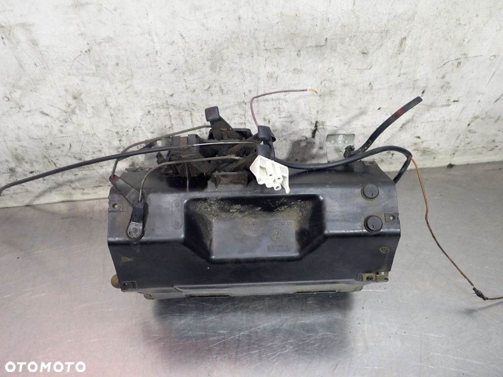 NAGRZEWNICA WENTYLATOR MERCEDES T1 KACZKA 207D 9225212117  9225213117 - 4