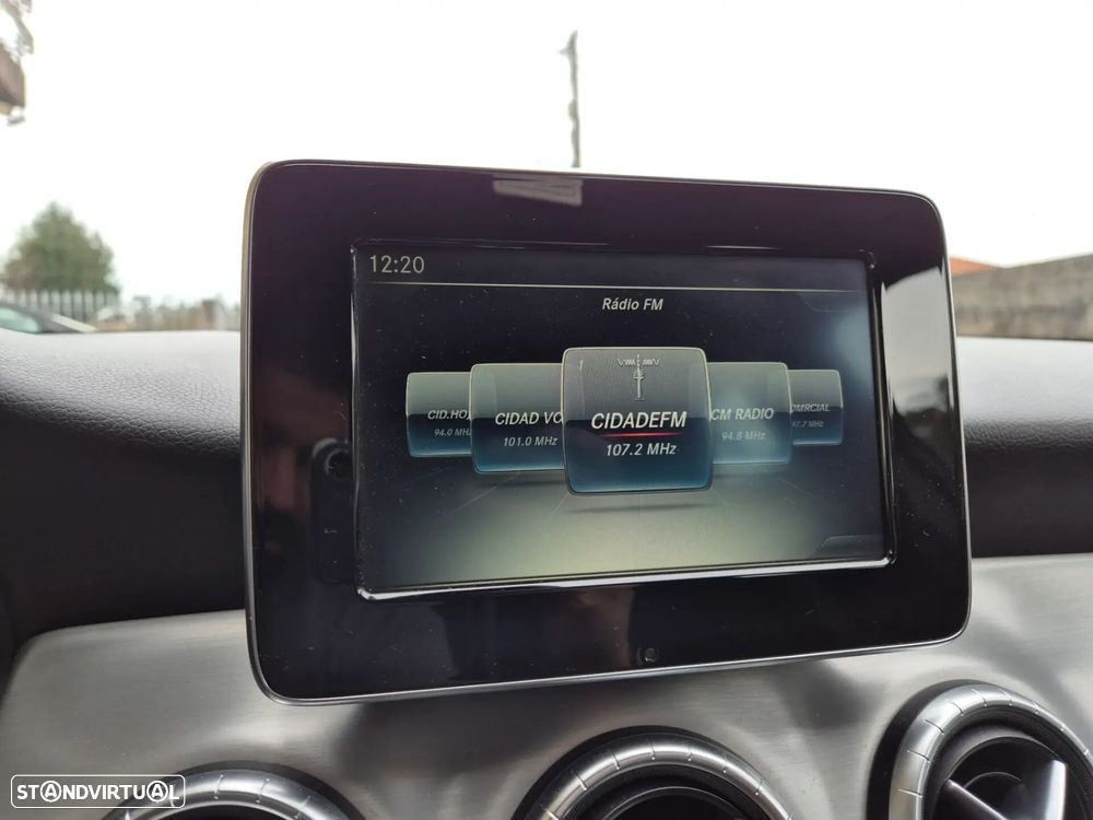 Mercedes-Benz CLA 200 - 22