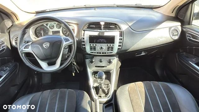 Lancia Delta 1.4 T-Jet Silver - 16