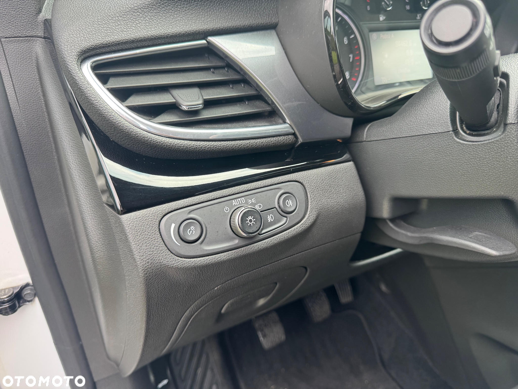 Opel Mokka X 1.4 (ecoFLEX) ECOTEC Start/Stop Color Innovation - 29
