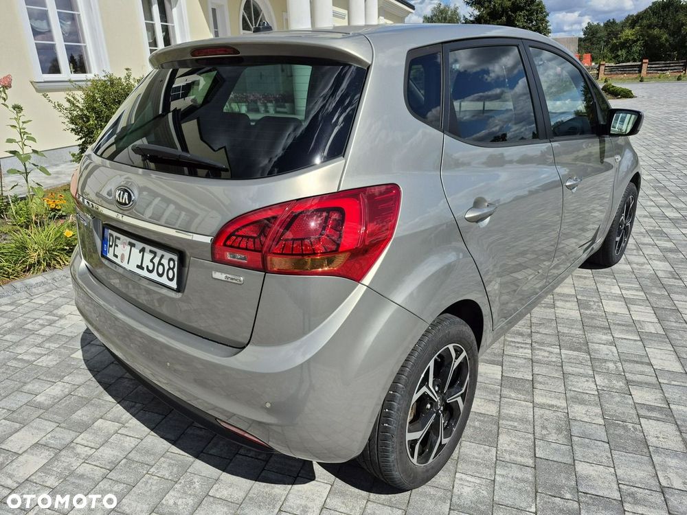 Kia Venga - 4