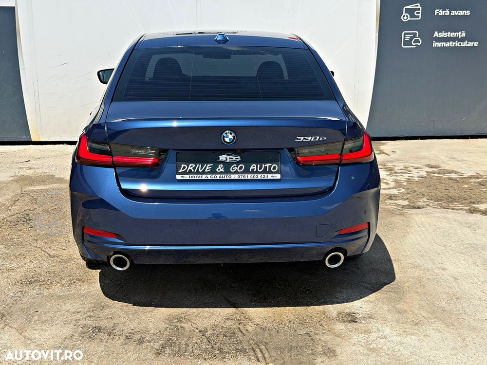 BMW Seria 3 330e Aut. - 12