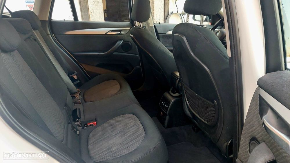 BMW X1 16 d sDrive Line Sport - 11