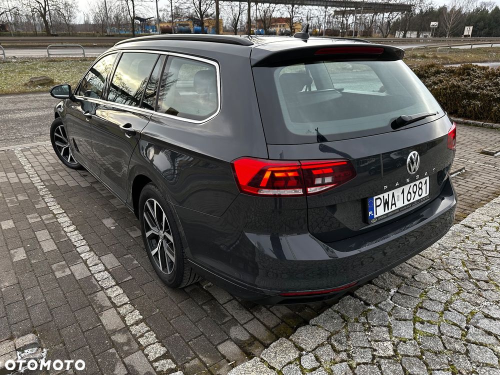 Volkswagen Passat Variant 1.5 TSI EVO Business DSG - 11