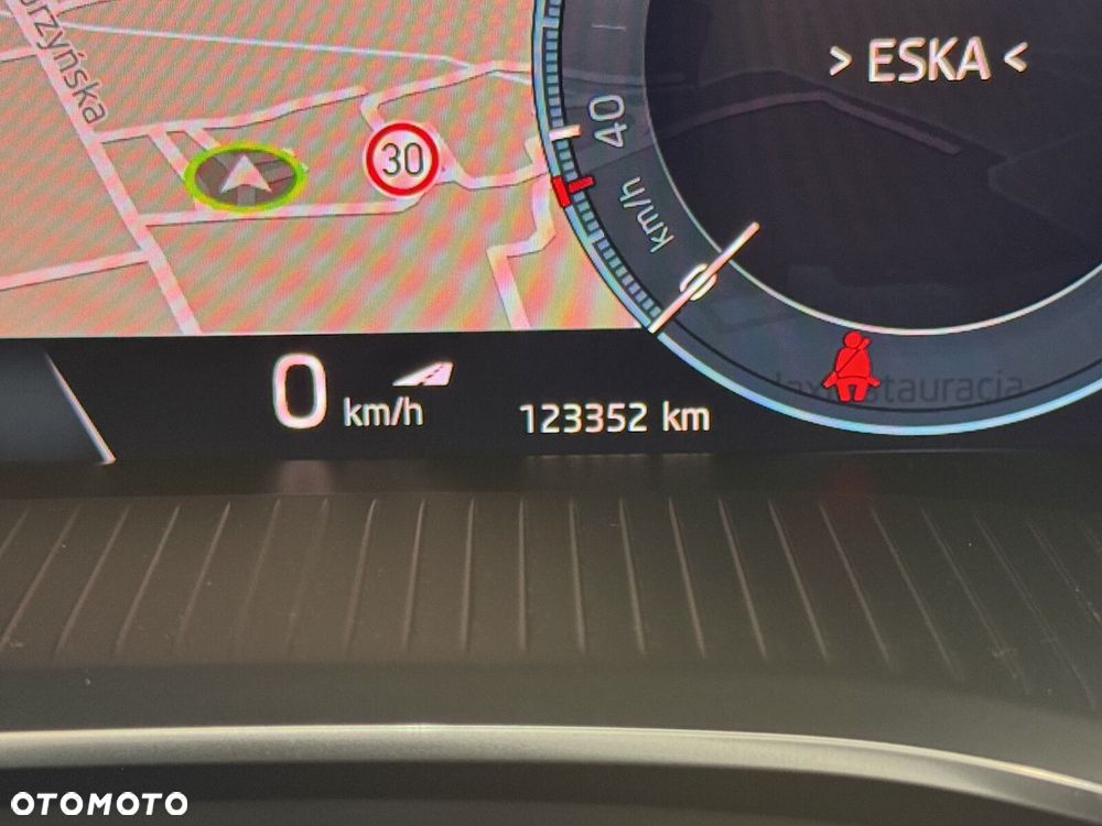 Skoda Octavia 2.0 TDI Ambition DSG - 22