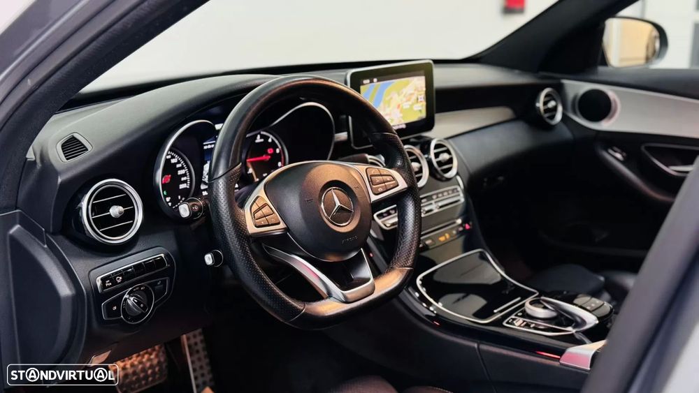 Mercedes-Benz C 300 h AMG Line - 24