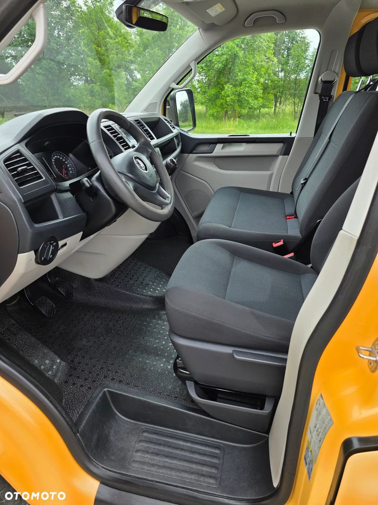 Volkswagen Transporter - 13