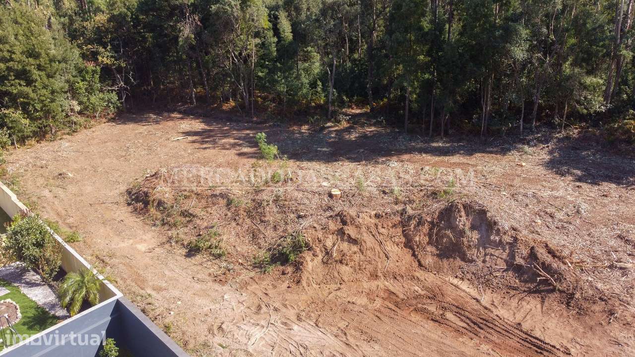 Terreno com 2540m2 - Santa Maria da Feira - Grande imagem: 2/10