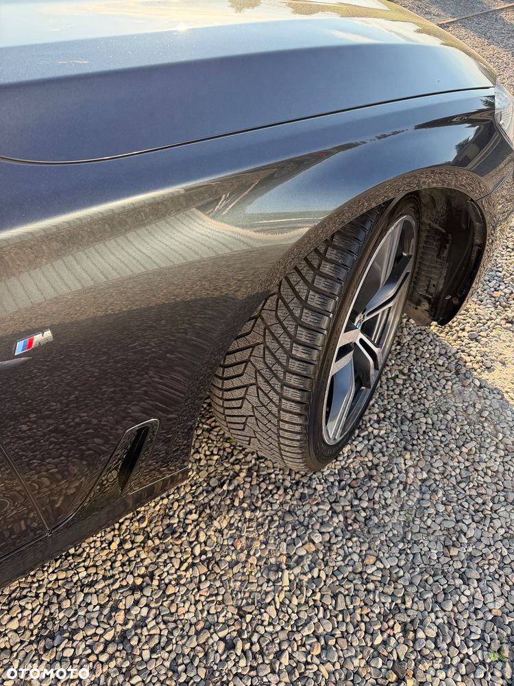 BMW Seria 7 750i xDrive - 34
