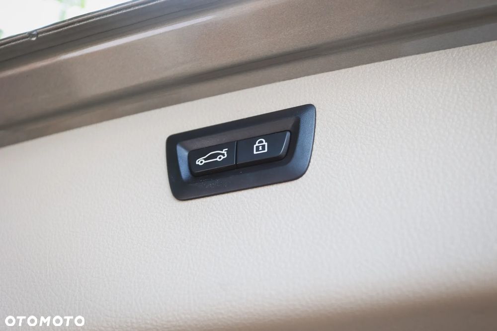 BMW Seria 3 318d Luxury Line - 20