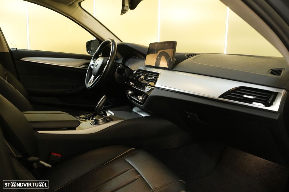BMW 520 e Pack M - 28