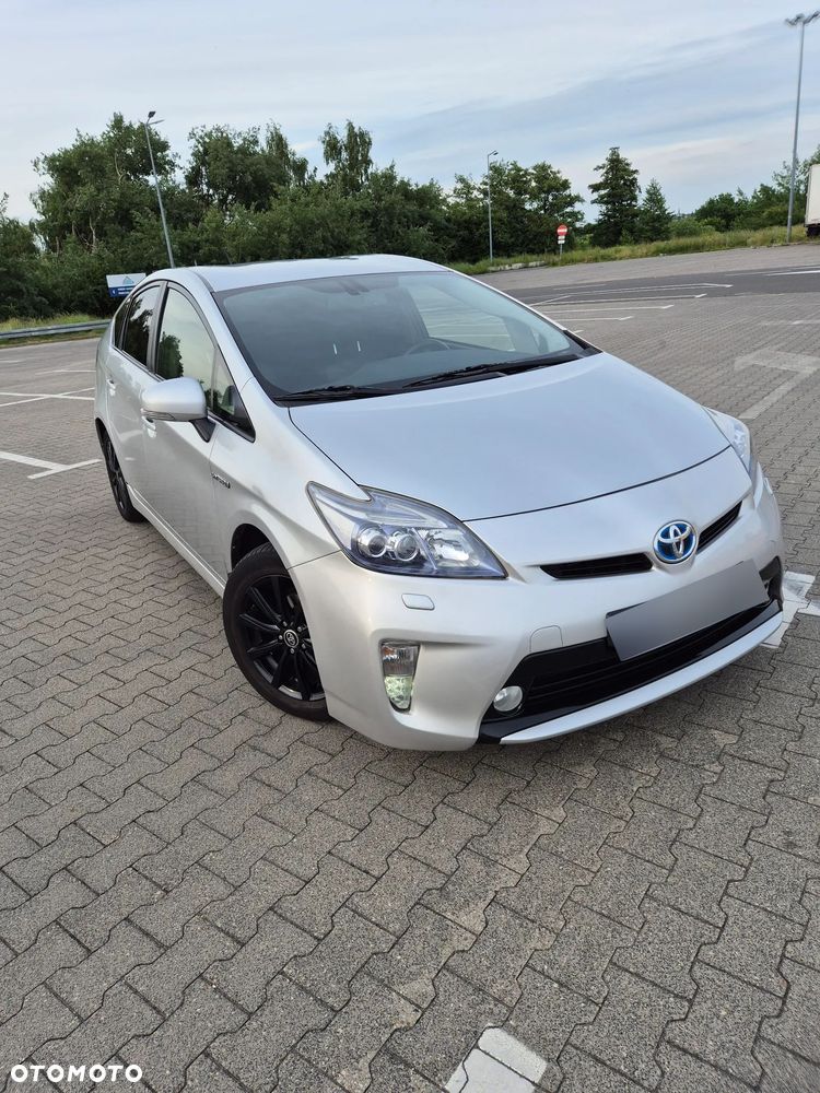 Toyota Prius 1.8 HSD Prestige - 7