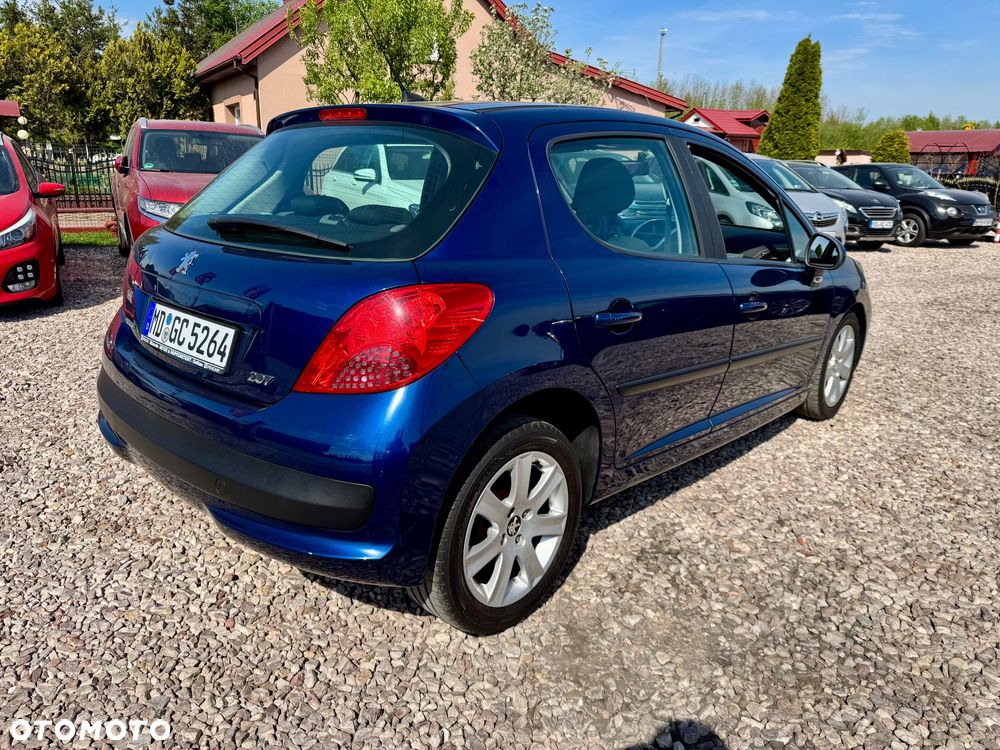 Peugeot 207 - 2