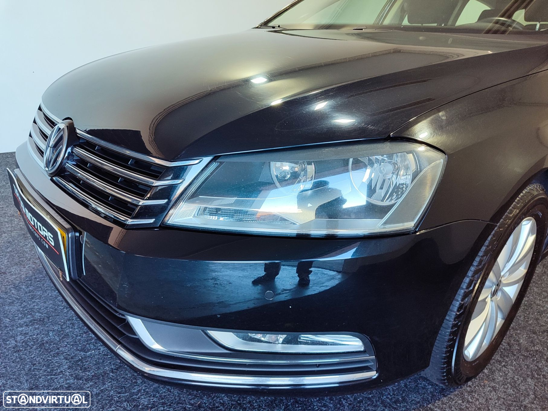 VW Passat Variant 1.6 TDI Confortline BlueMotion - 4