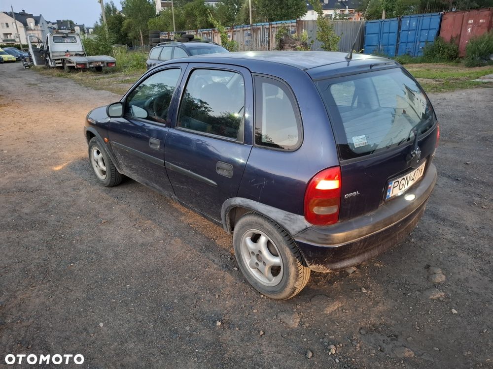 Opel Corsa - 2